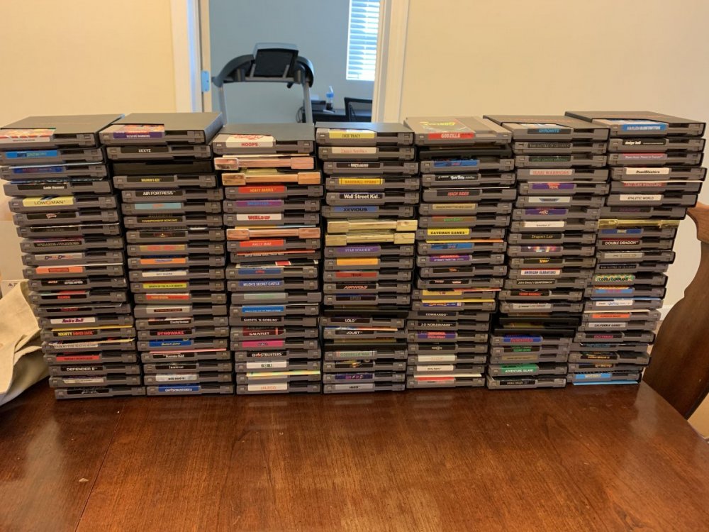 Lot of 147 NES carts, some manuals included Selling Video Game Sage