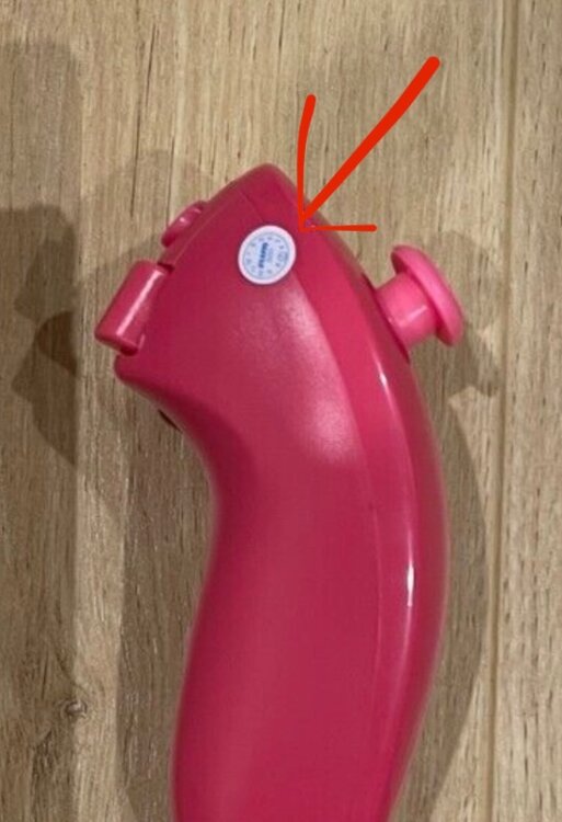 was there ever a matching pink nunchuck officially released by Nintendo ...